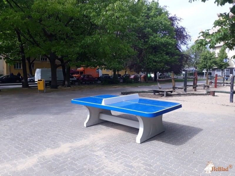 öffentlicher Spielplatz (Treptower Straße / Ecke Teupitzer Straße ) aus Berlin – Neukölln