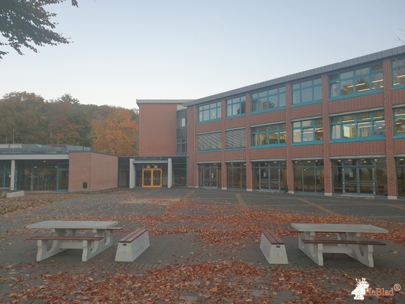 Gymnasium der Gemeinde Kreuzau aus Kreuzau