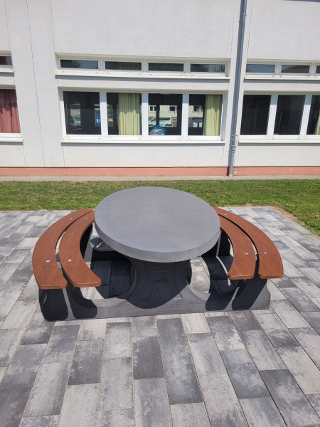 Georg-August-Zinn-Schule aus Büdingen Düdelsheim