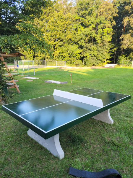 Spielplatz hinter Gemeindehaus aus Waldeck
